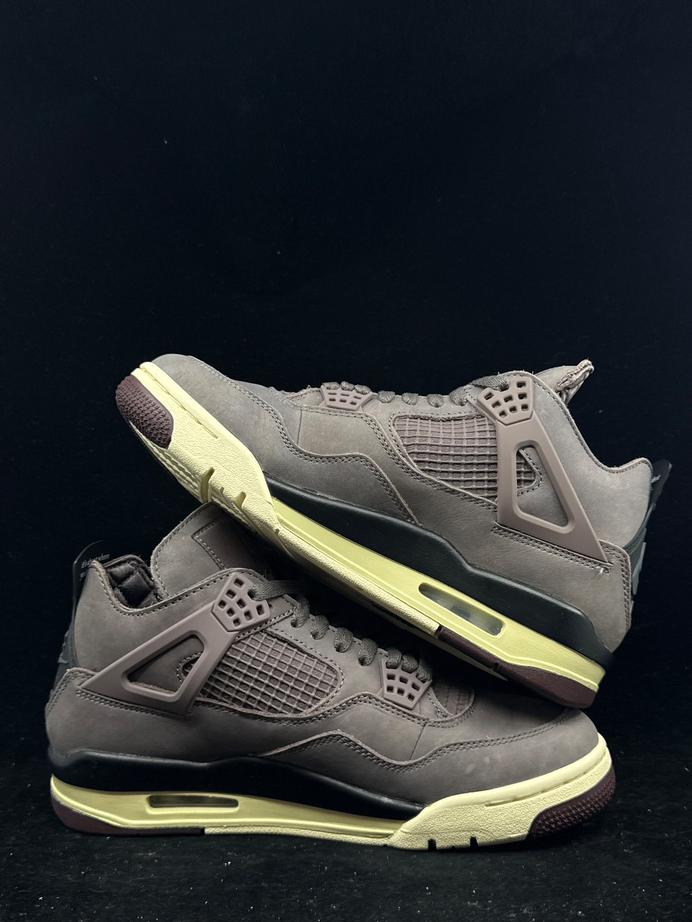 *USED* AJ 4 X A MA MANIERE - VIOLET ORE