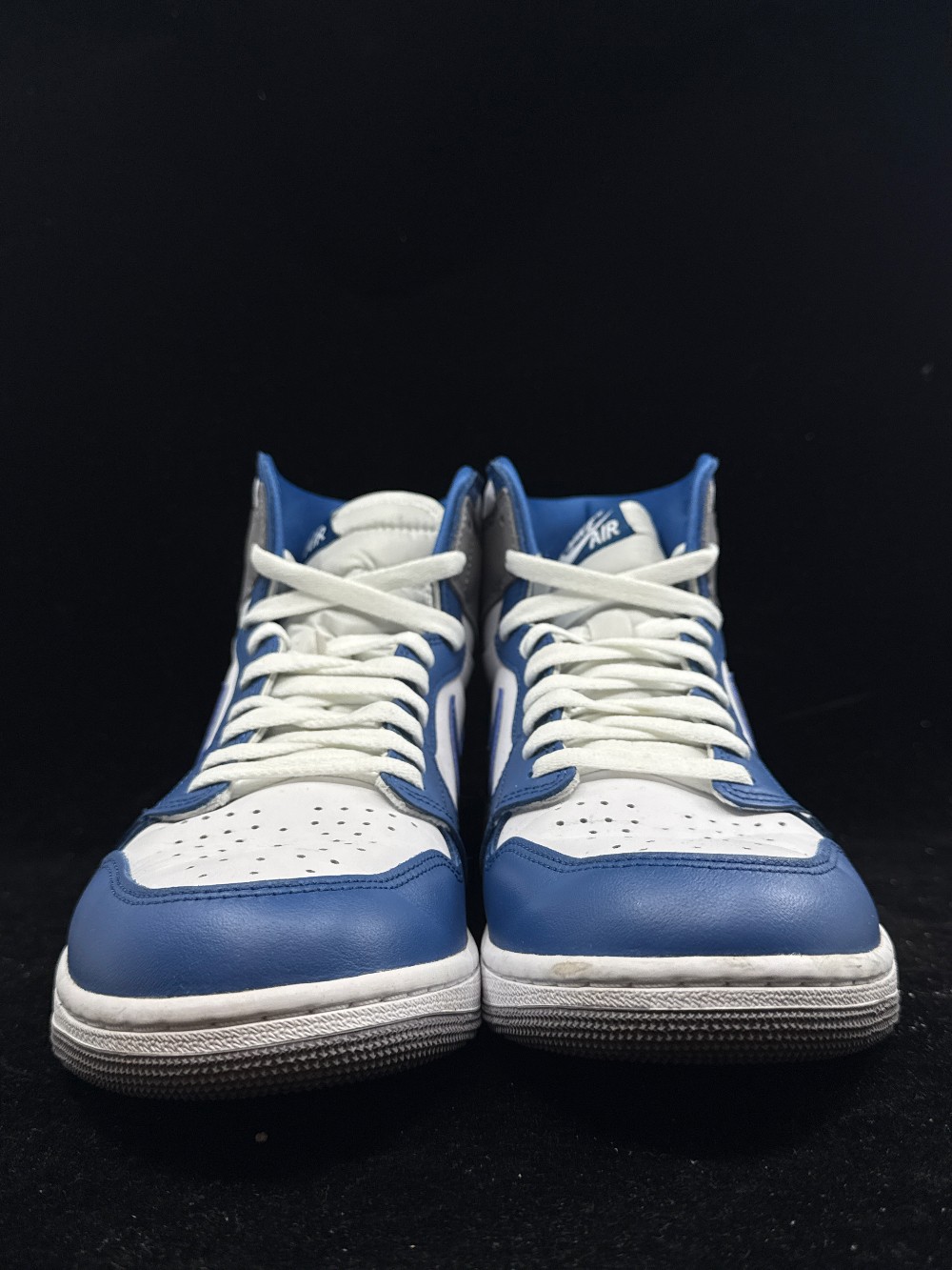 *USED* AJ 1 - TRUE BLUE
