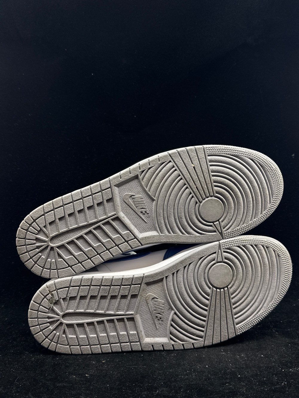 *USED* AJ 1 - TRUE BLUE