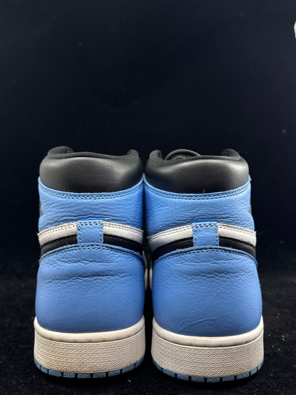 *USED* AJ 1 - UNC TOE