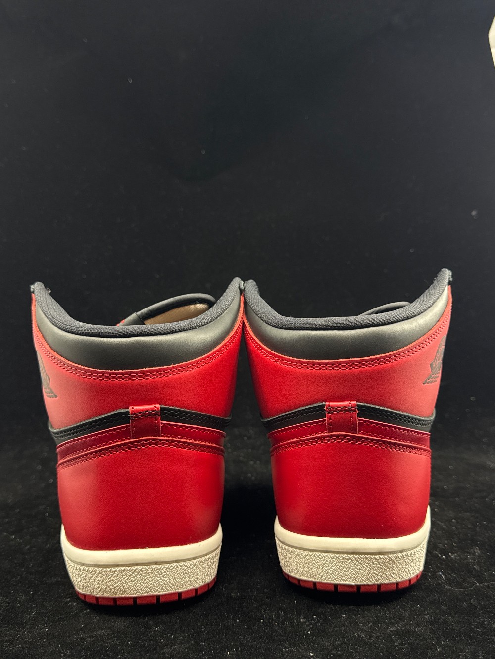 AJ 1 '85 - BRED (2025)