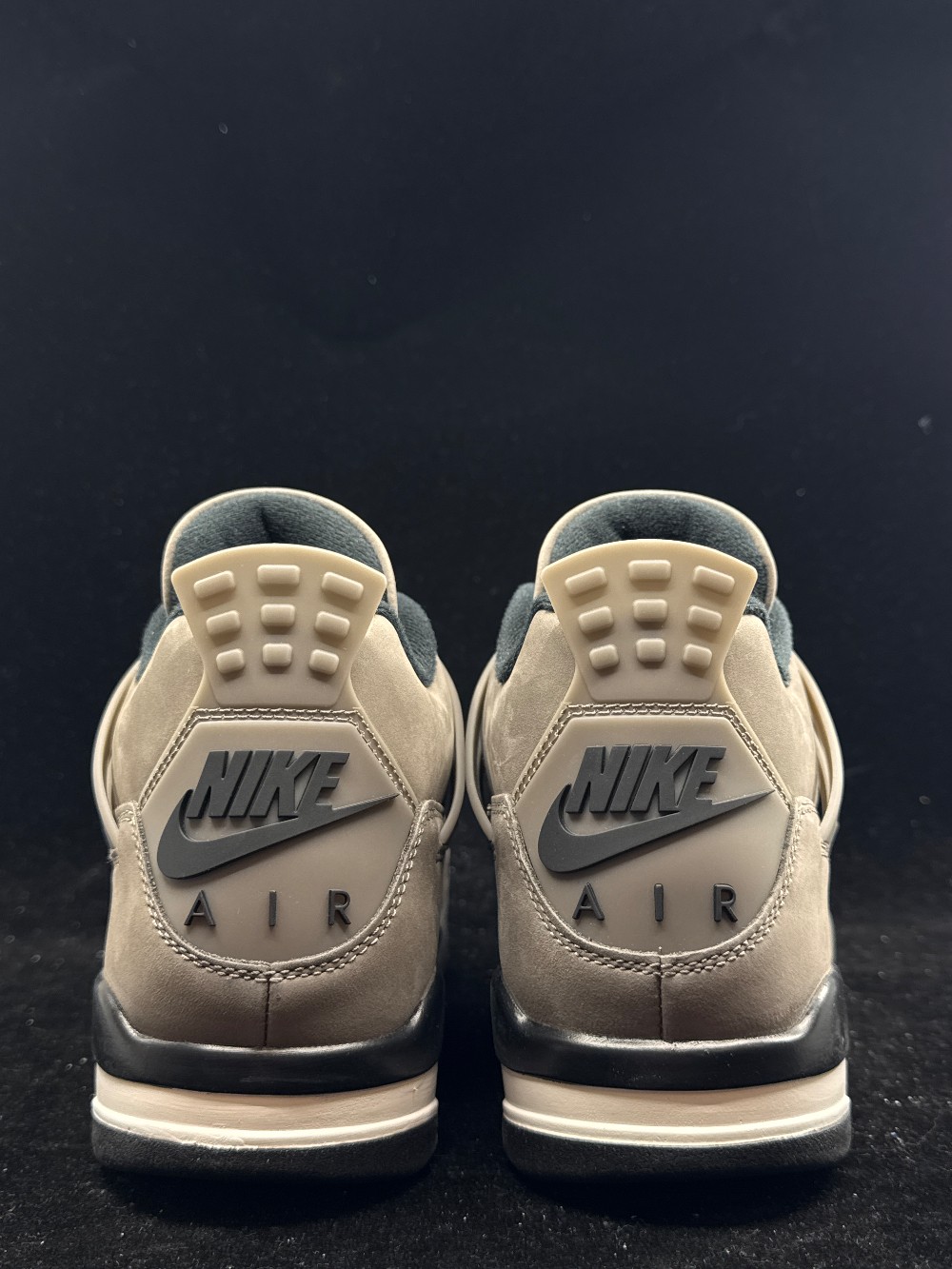 AJ 4 - CAVE STONE