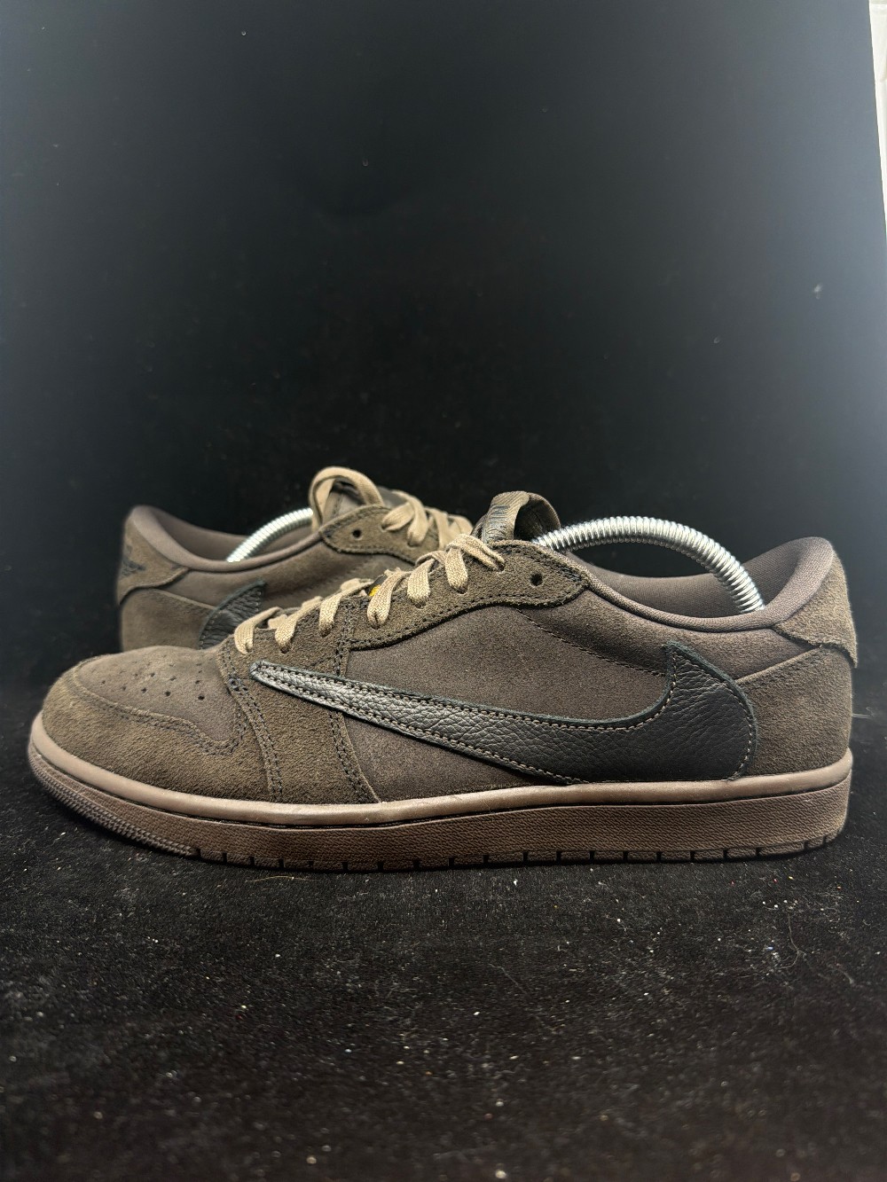 *USED* AJ 1 X TRAVIS SCOTT - VELVET BROWN