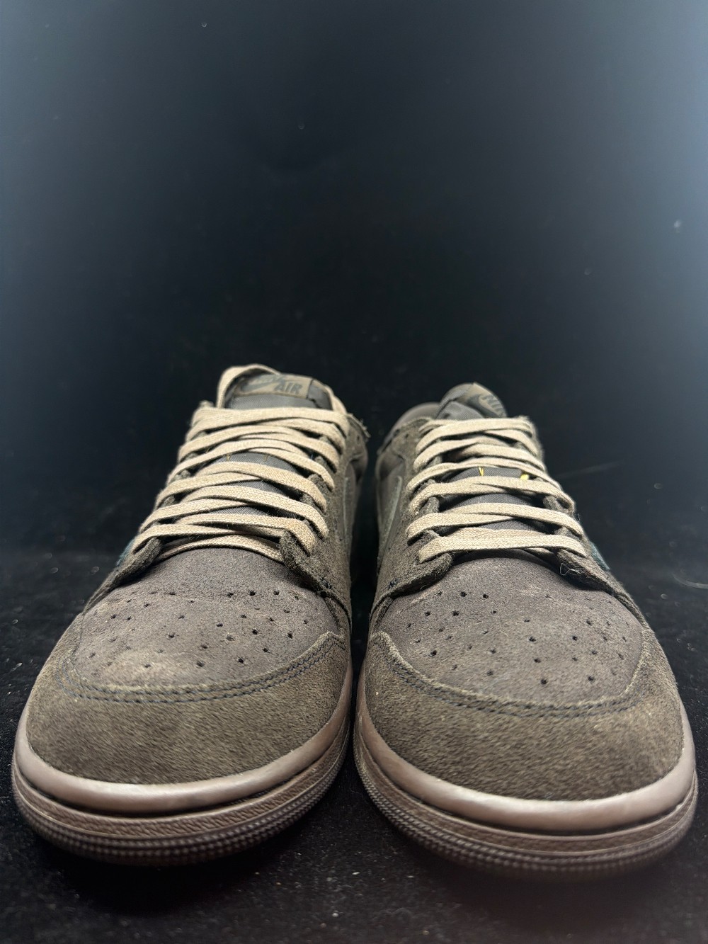 *USED* AJ 1 X TRAVIS SCOTT - VELVET BROWN