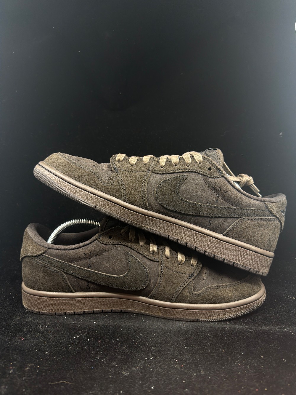 *USED* AJ 1 X TRAVIS SCOTT - VELVET BROWN