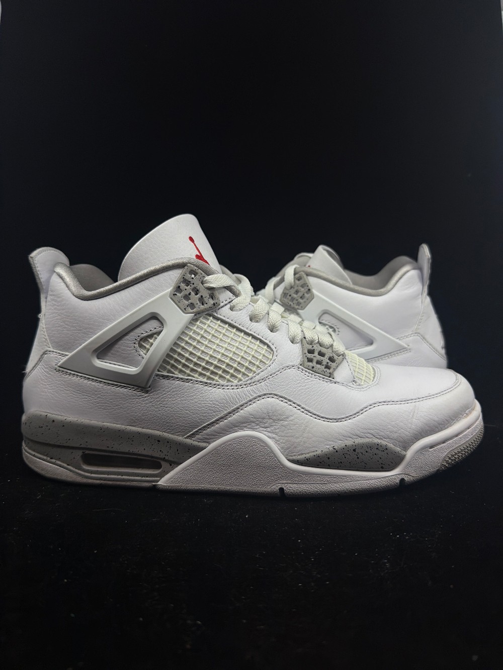 *USED* AJ 4 - WHITE OREO