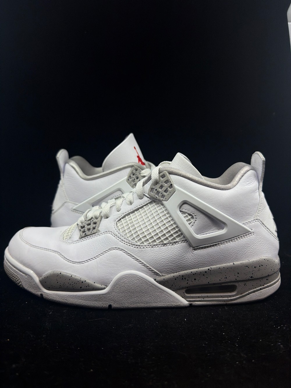 *USED* AJ 4 - WHITE OREO