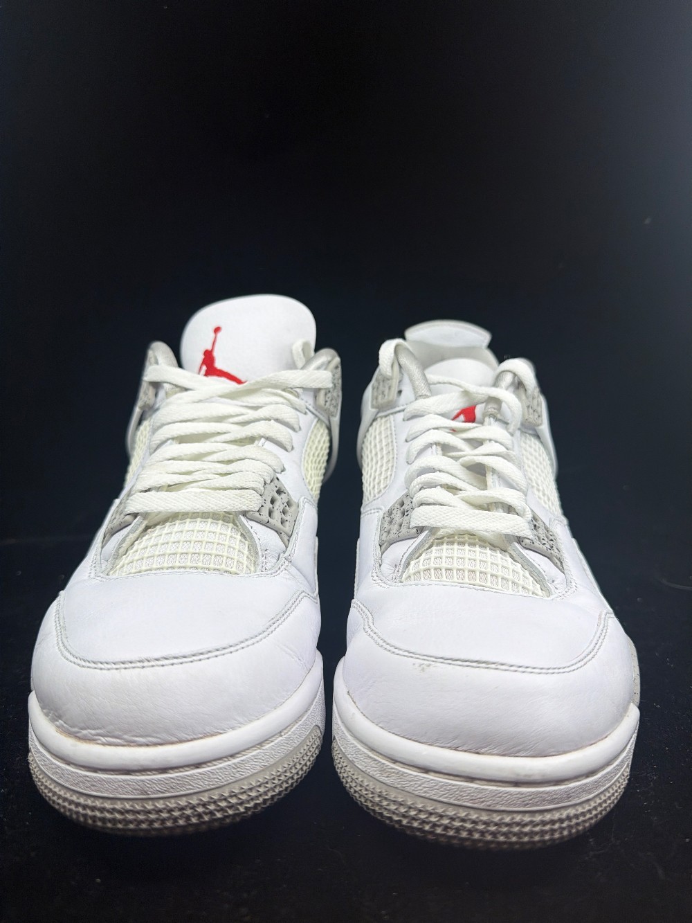 *USED* AJ 4 - WHITE OREO