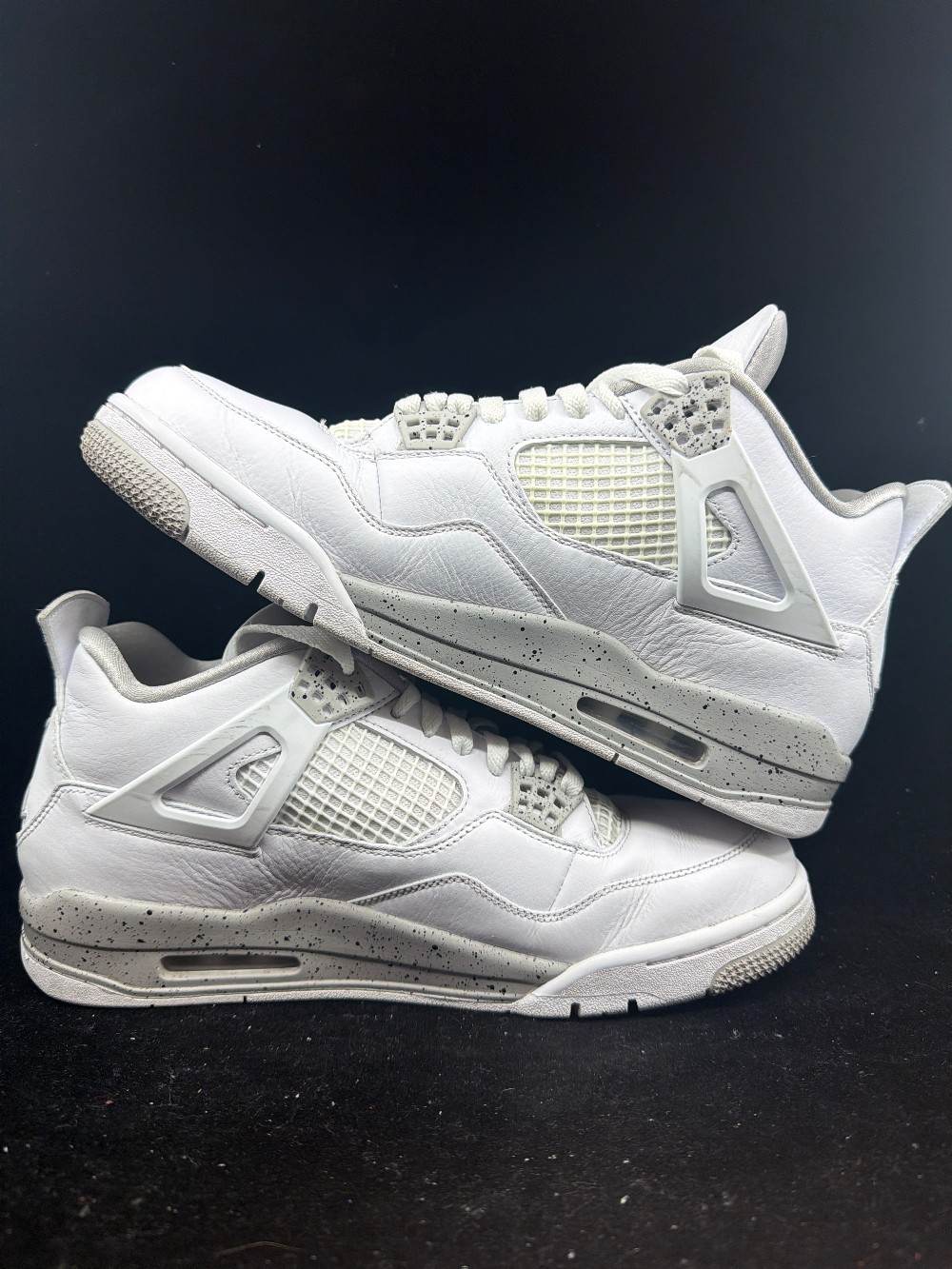 *USED* AJ 4 - WHITE OREO