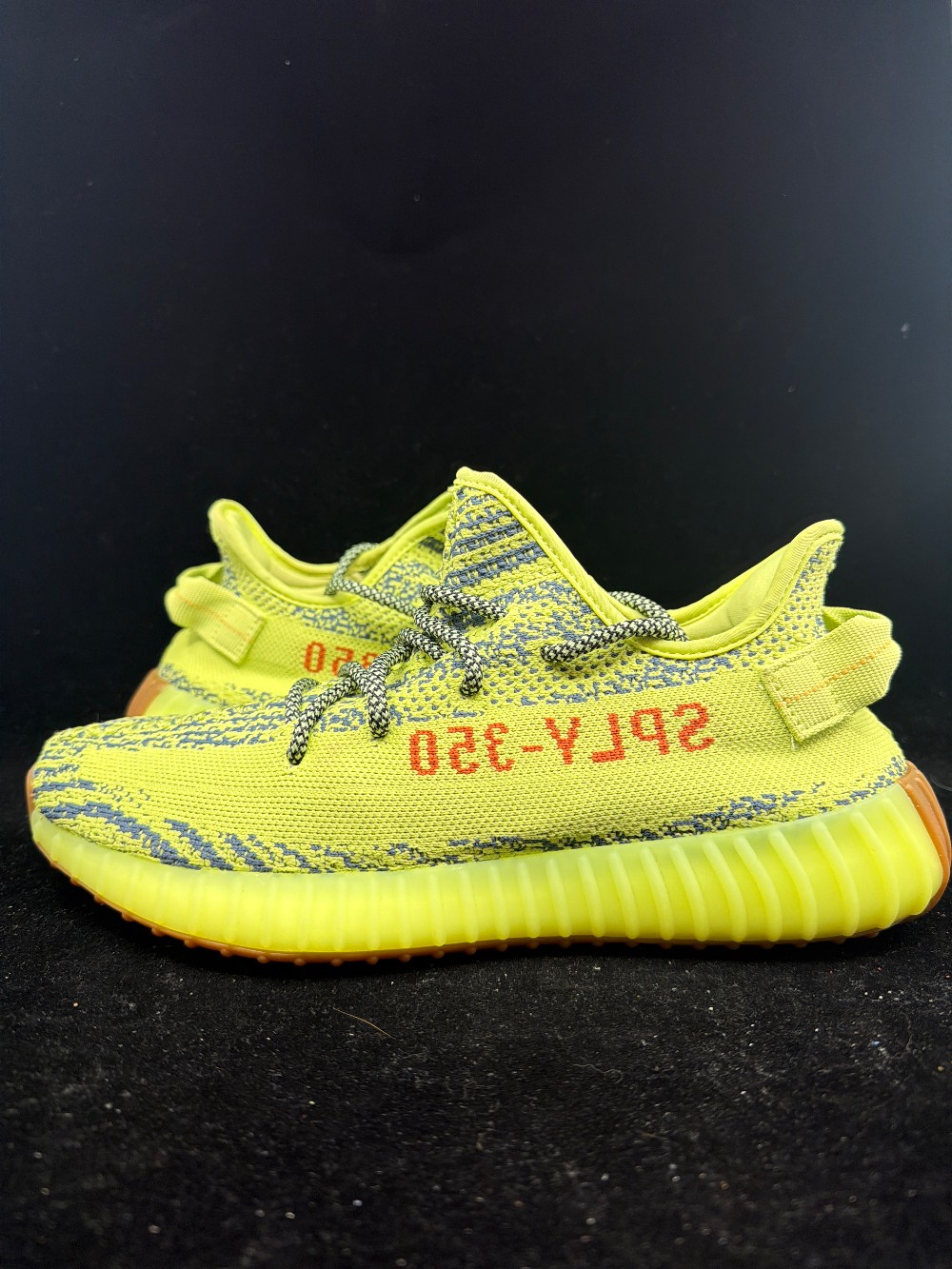 *USED* YEEZY BOOST 350 V2 - SEMI FROZEN YELLOW