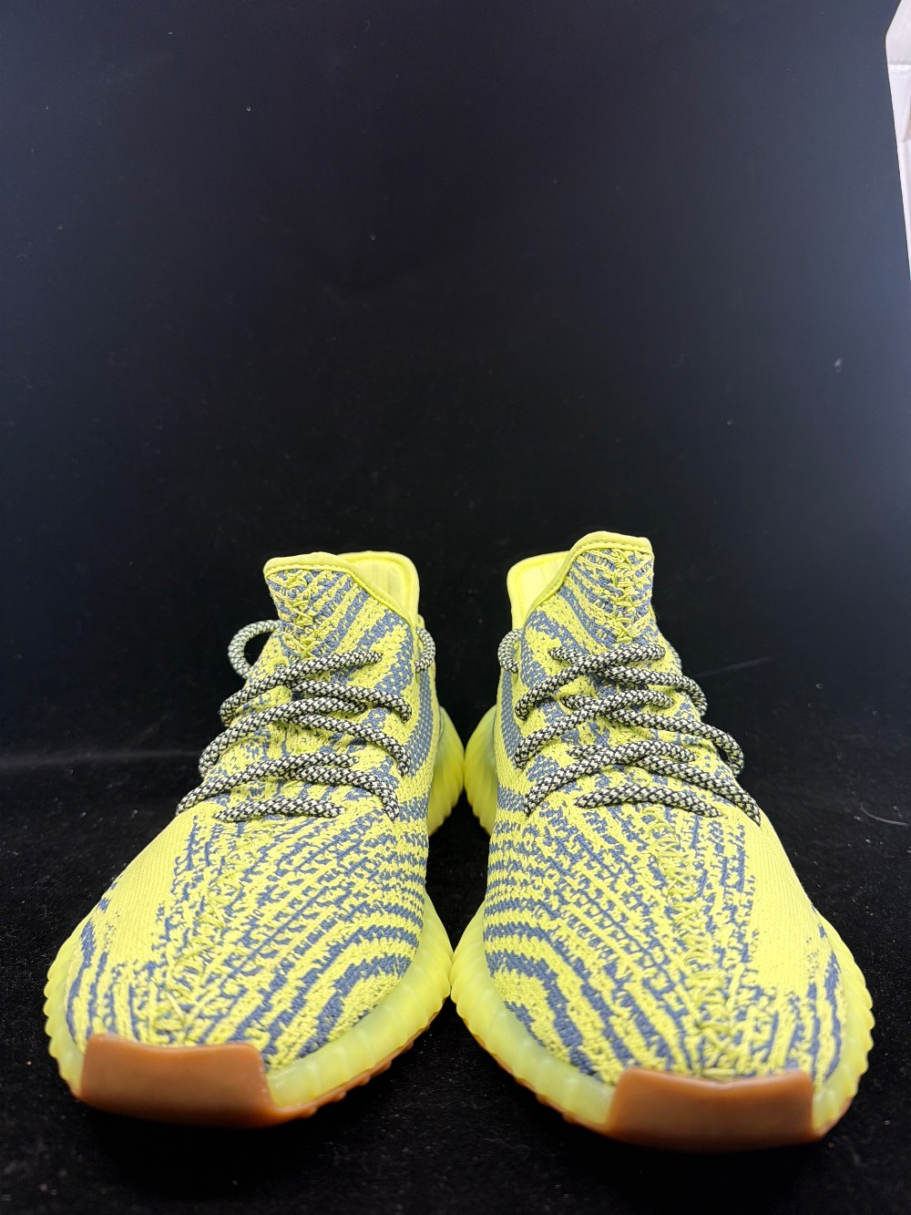 *USED* YEEZY BOOST 350 V2 - SEMI FROZEN YELLOW