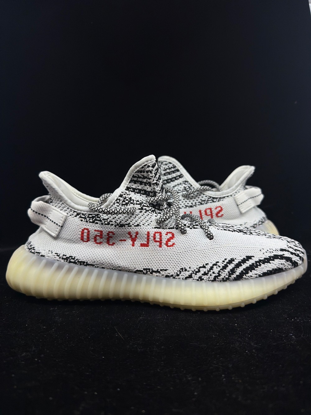 *USED* YEEZY BOOST 350 V2 - ZEBRA