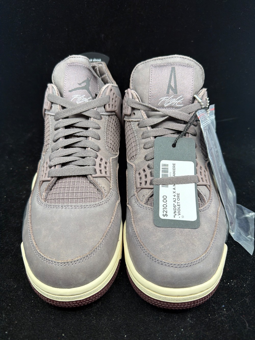 *VNDS* AJ 4 X A MA MANIERE - VIOLET ORE