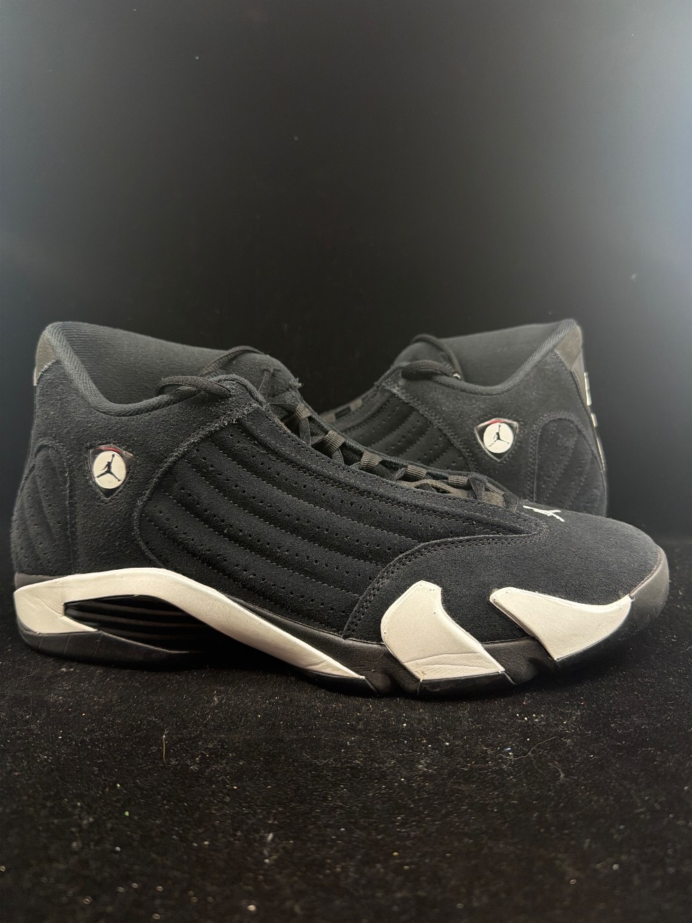 *USED/NO BOX* AJ 14 - BLACK WHITE
