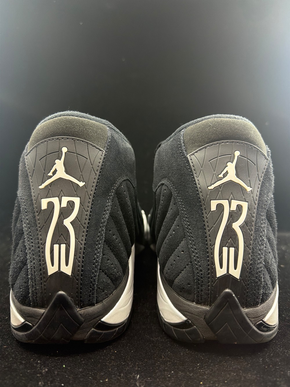 *USED/NO BOX* AJ 14 - BLACK WHITE