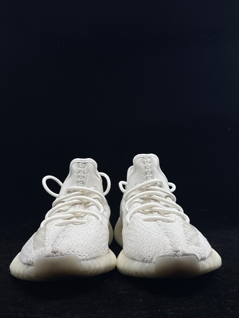 *USED* YEEZY 350 BOOST V2 - BONE