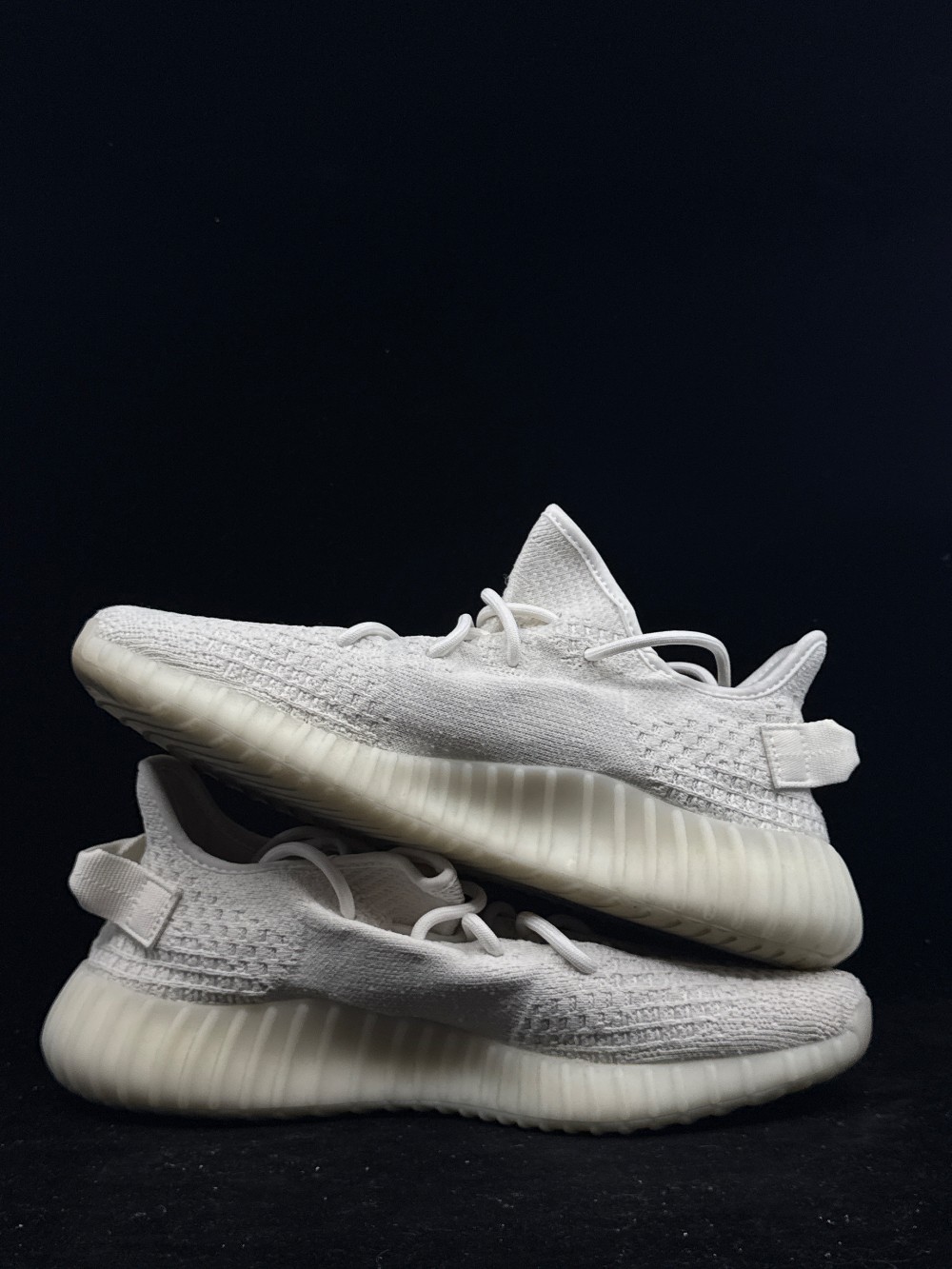 *USED* YEEZY 350 BOOST V2 - BONE