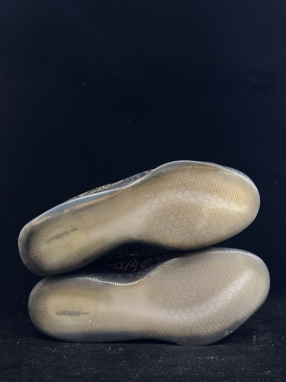 *USED/NO BOX* NIKE KOBE 11 LOW - NIKEID (2016)