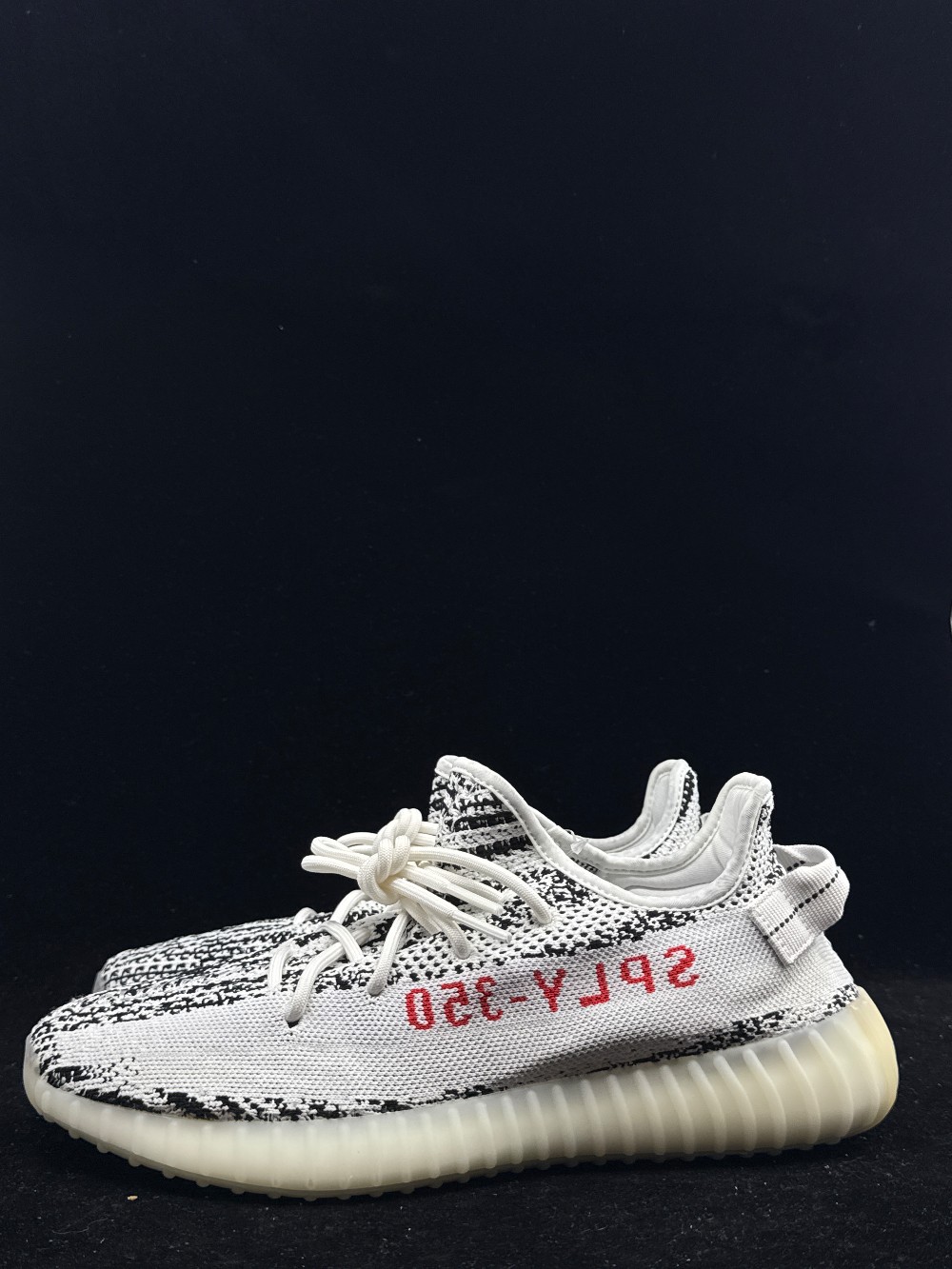 YEEZY 350 BOOST V2 - ZEBRA
