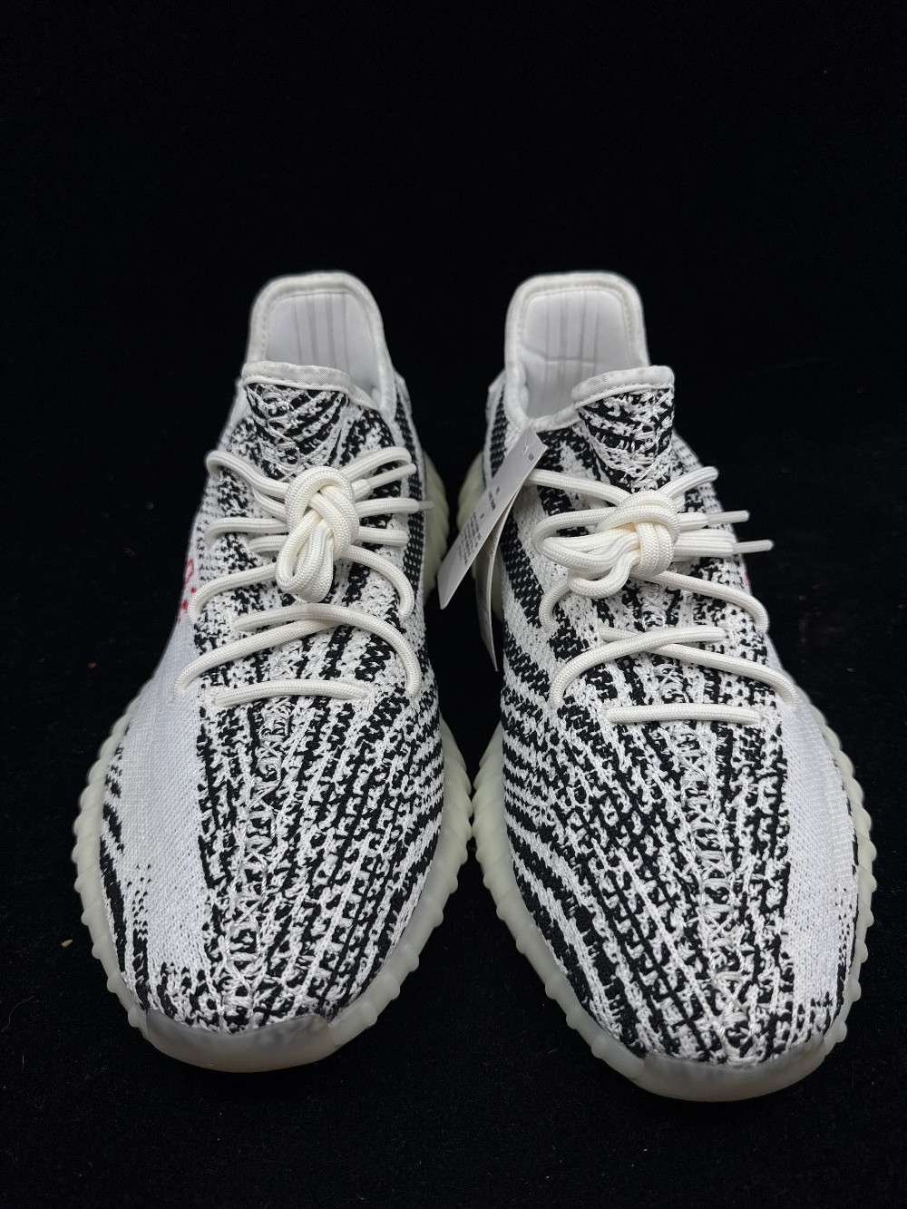 YEEZY 350 BOOST V2 - ZEBRA