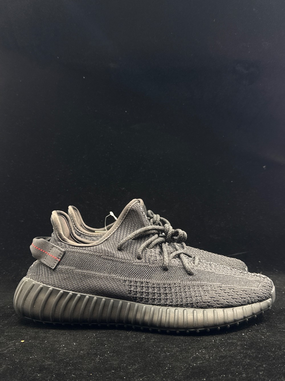 YEEZY 350 BOOST V2 - BLACK (NON-REFLECTIVE)