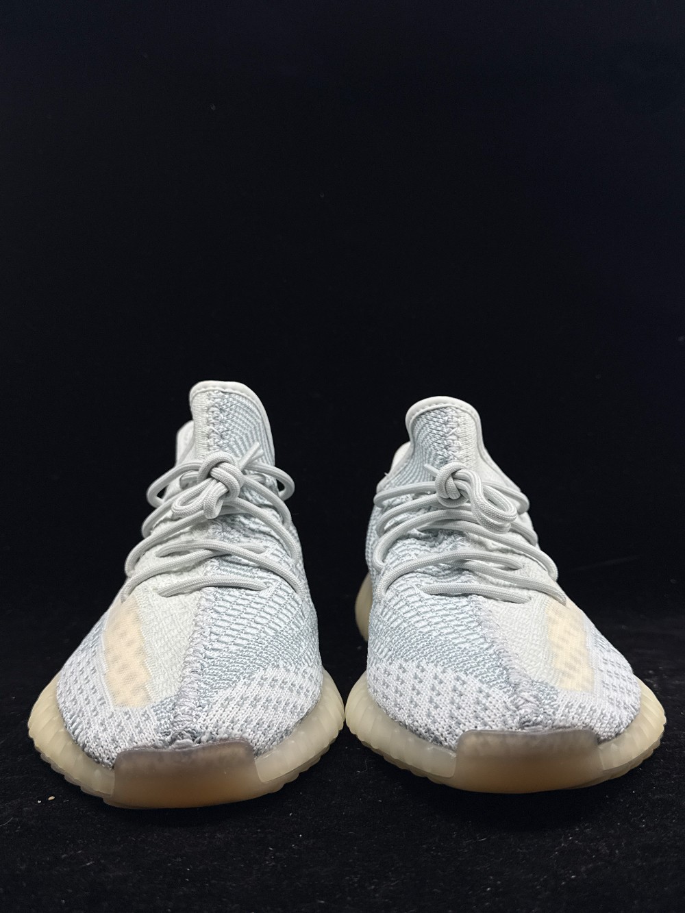 YEEZY 350 BOOST V2 - CLOUD WHITE (NON-REFLECTIVE)