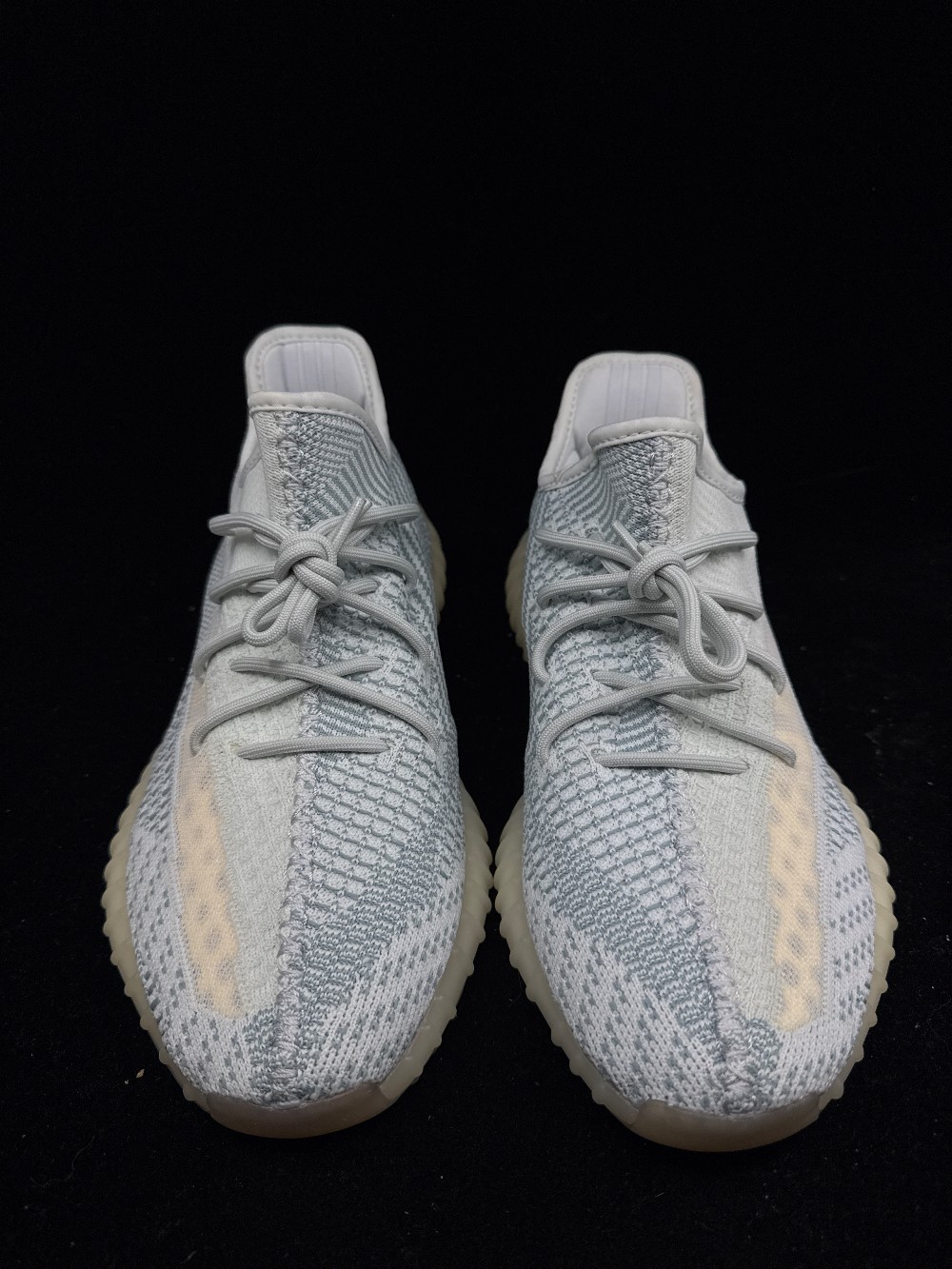 YEEZY 350 BOOST V2 - CLOUD WHITE (NON-REFLECTIVE)