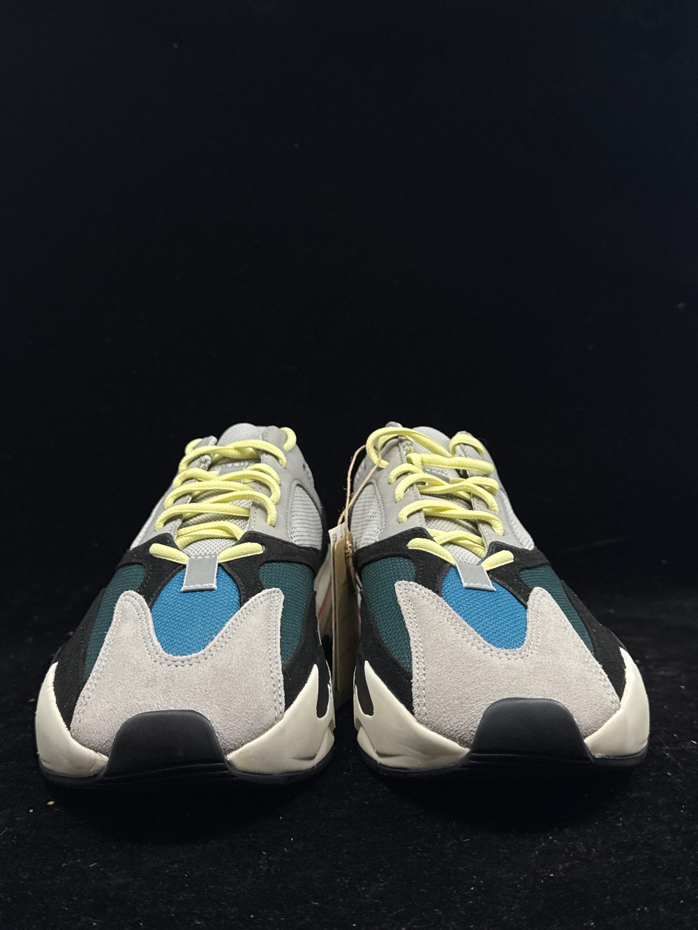 YEEZY 700 BOOST - WAVE RUNNER