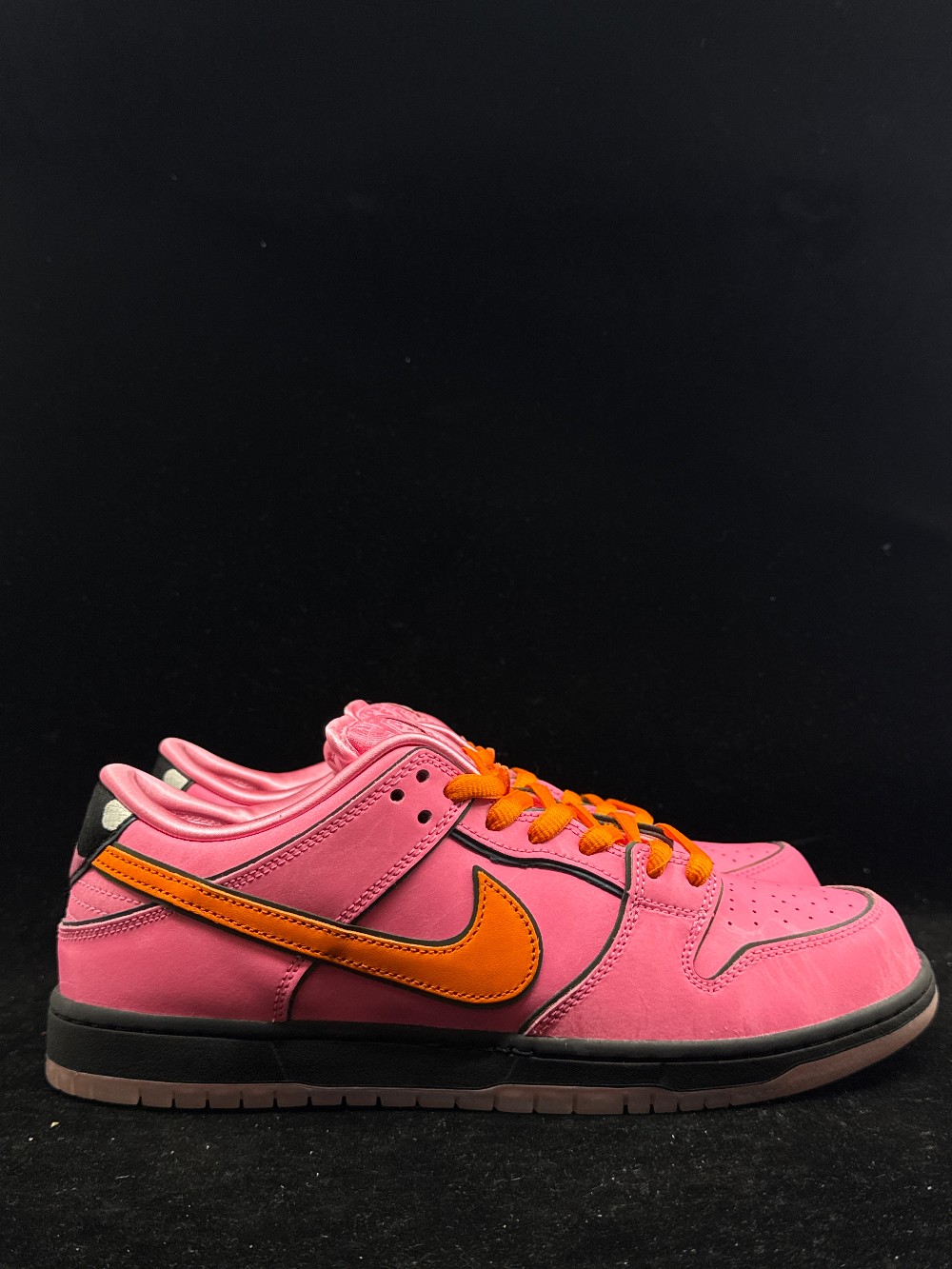 NIKE SB DUNK LOW - THE POWERPUFF GIRLS BLOSSOM