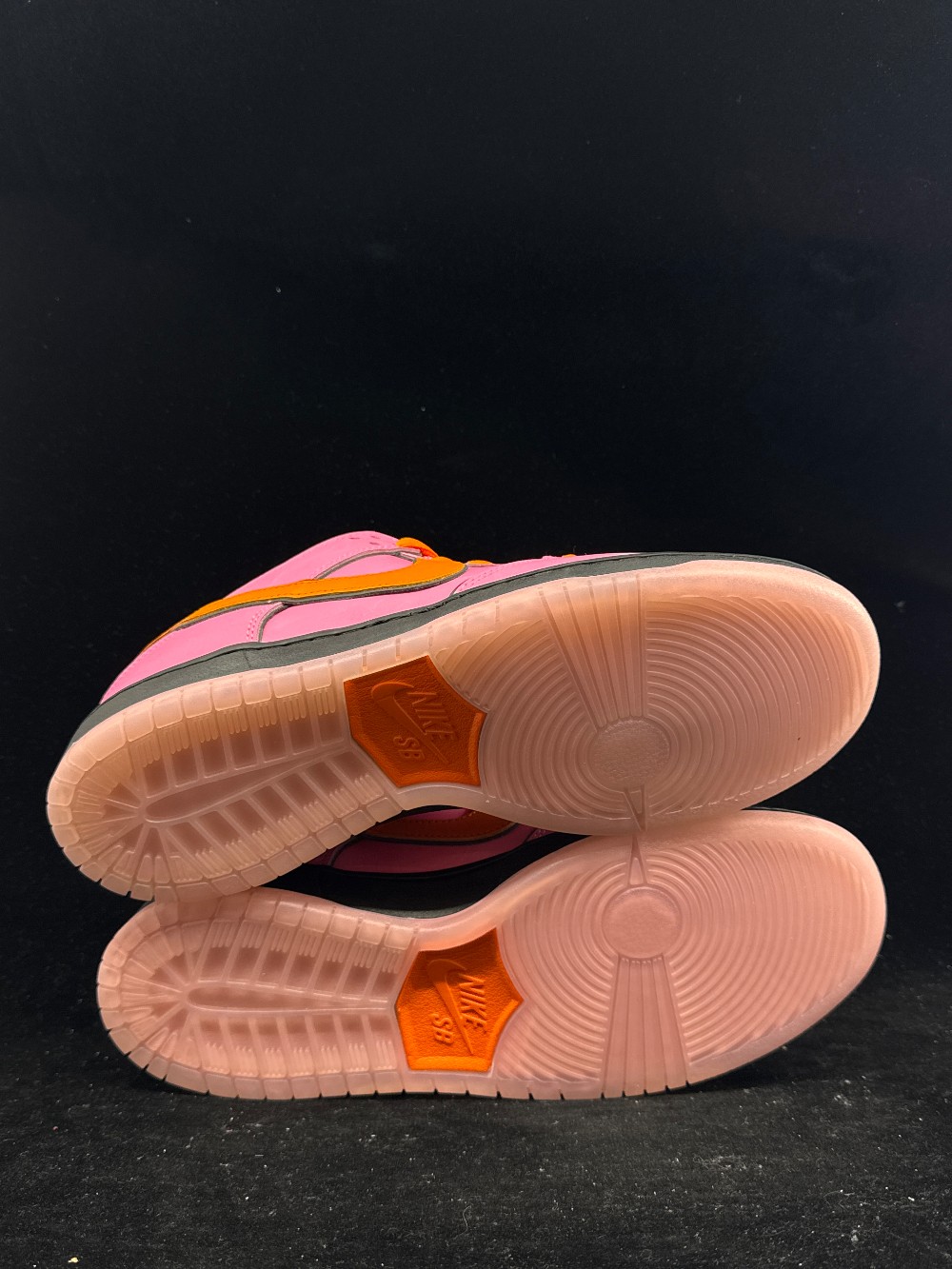 NIKE SB DUNK LOW - THE POWERPUFF GIRLS BLOSSOM