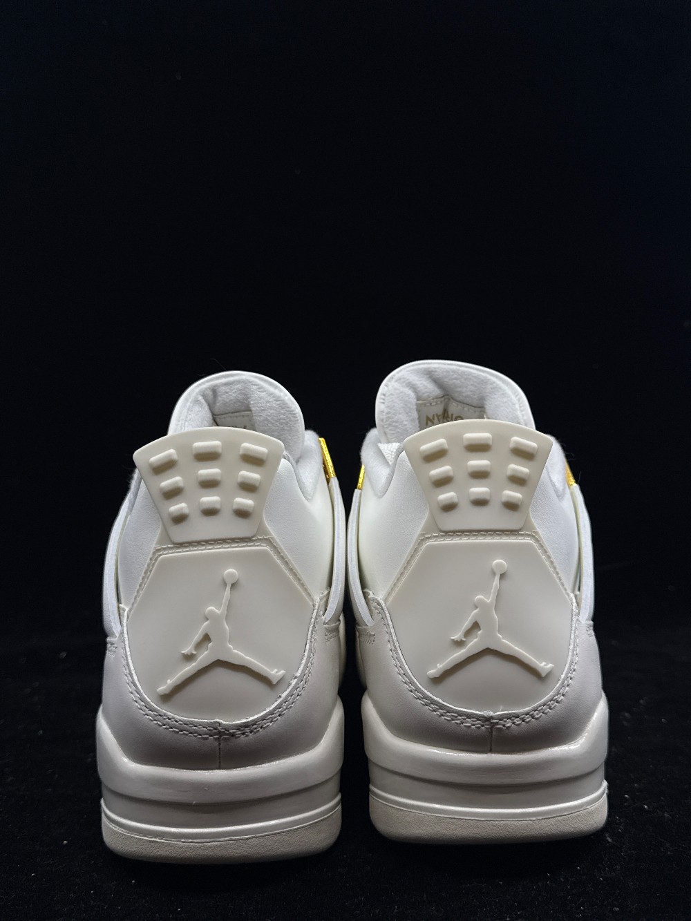 AJ 4 (W) - METALLIC GOLD