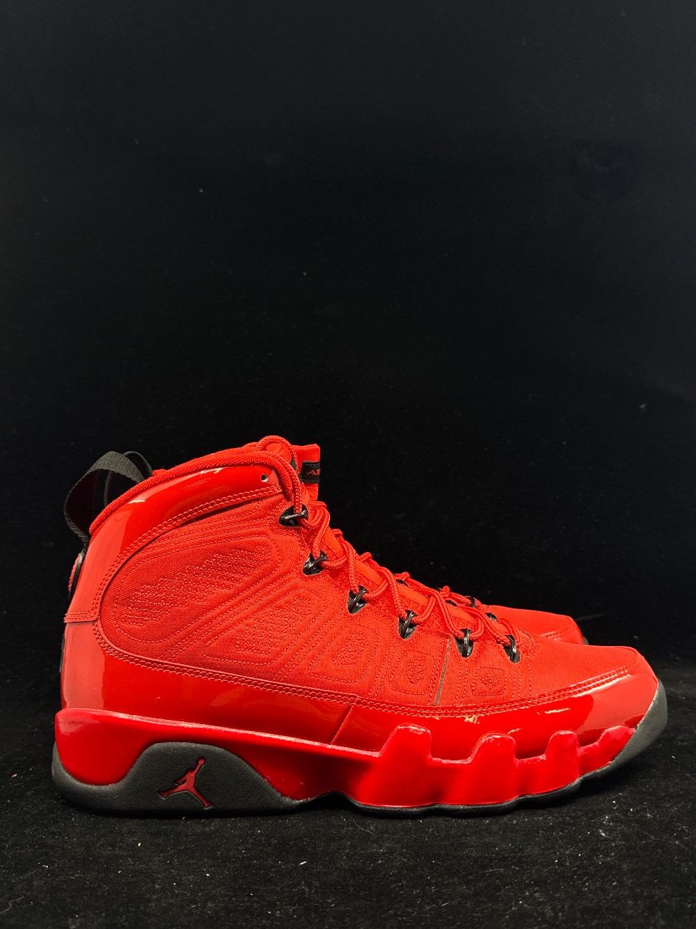 AJ 9 - CHILE RED