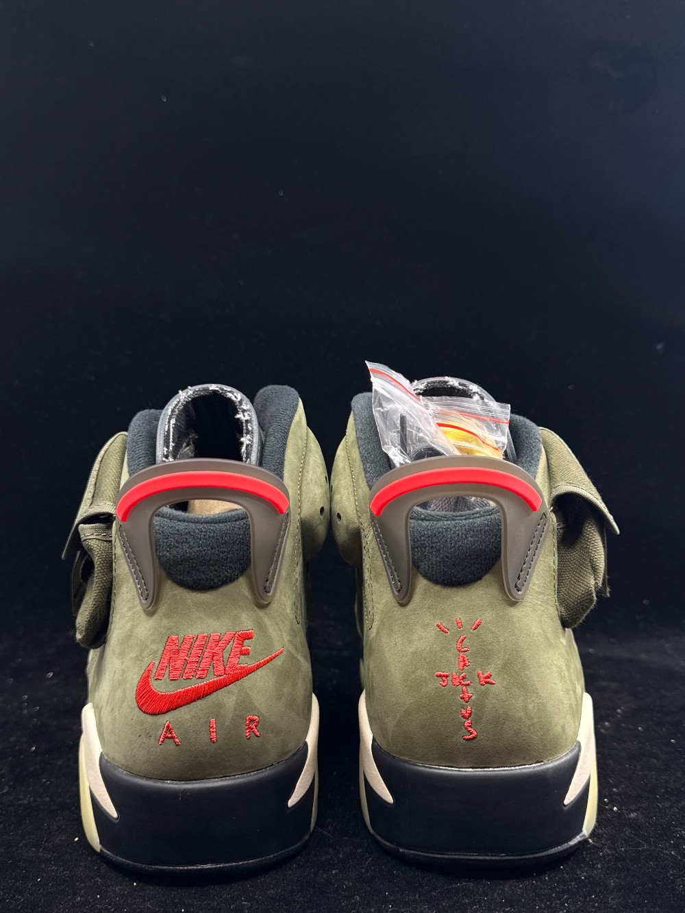 AJ 6 - TRAVIS SCOTT