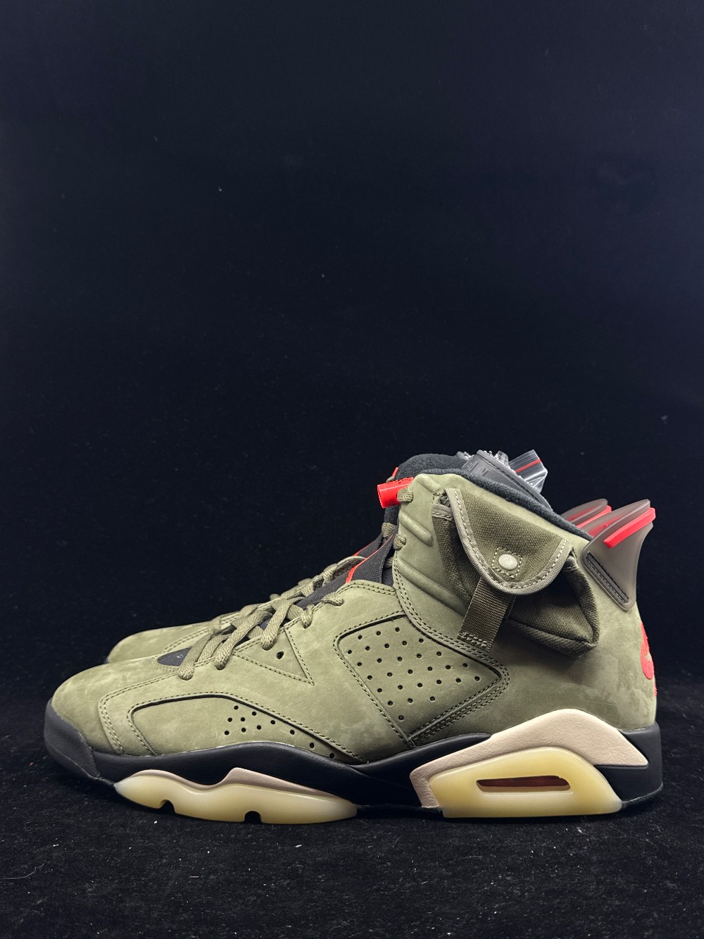 AJ 6 - TRAVIS SCOTT