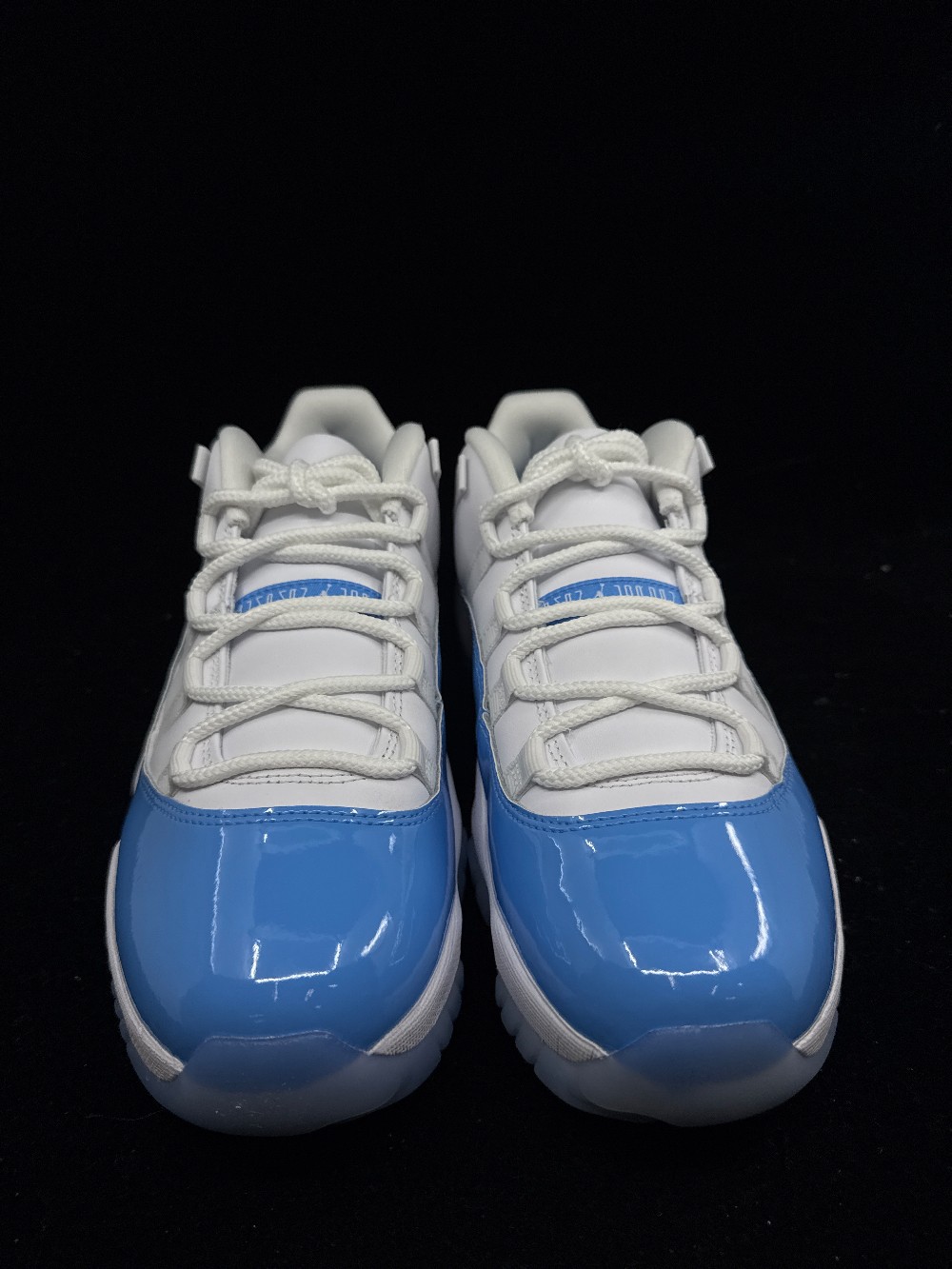 AJ 11 LOW - UNIVERSITY BLUE (2026)