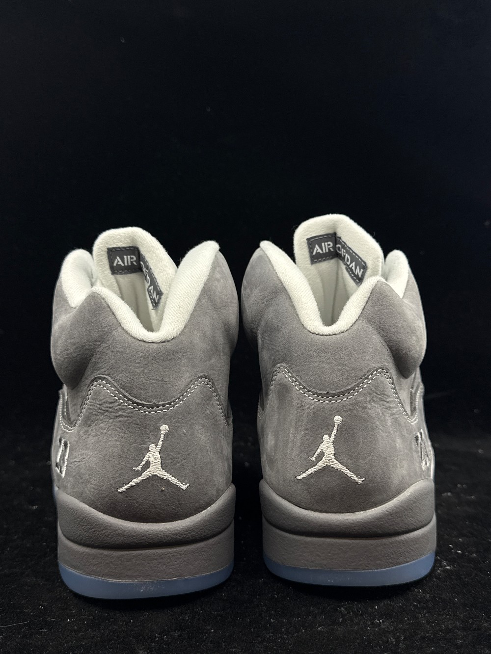 AJ 5 - WOLF GREY (2026)