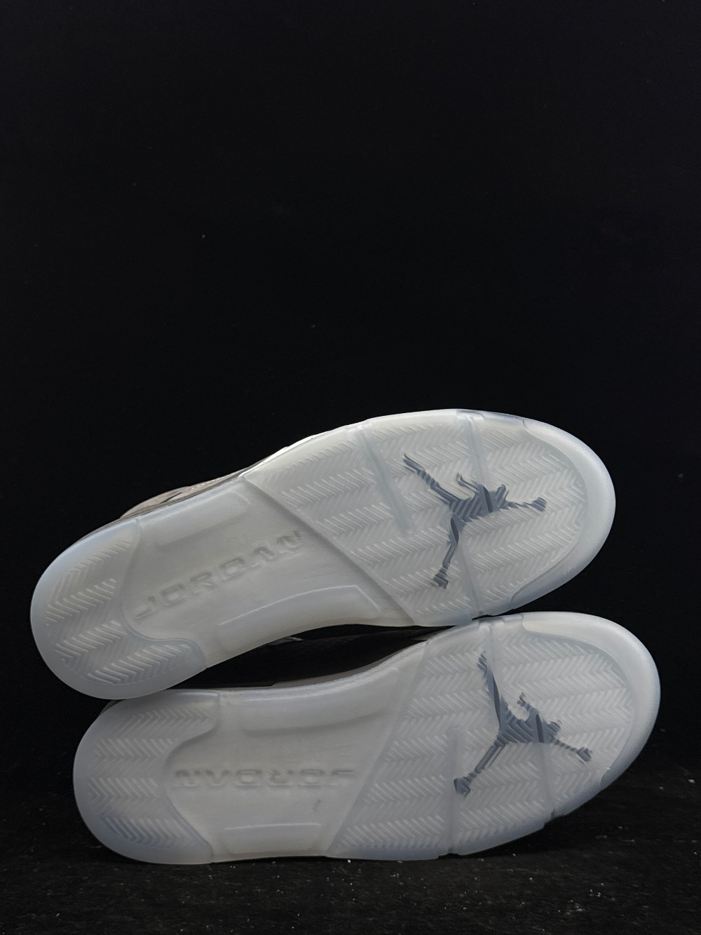 AJ 5 - WOLF GREY (2026)