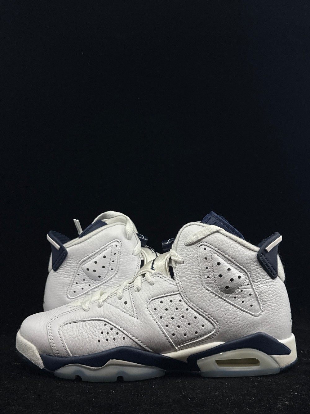 *USED* AJ 6 (GS) - MIDNIGHT NAVY