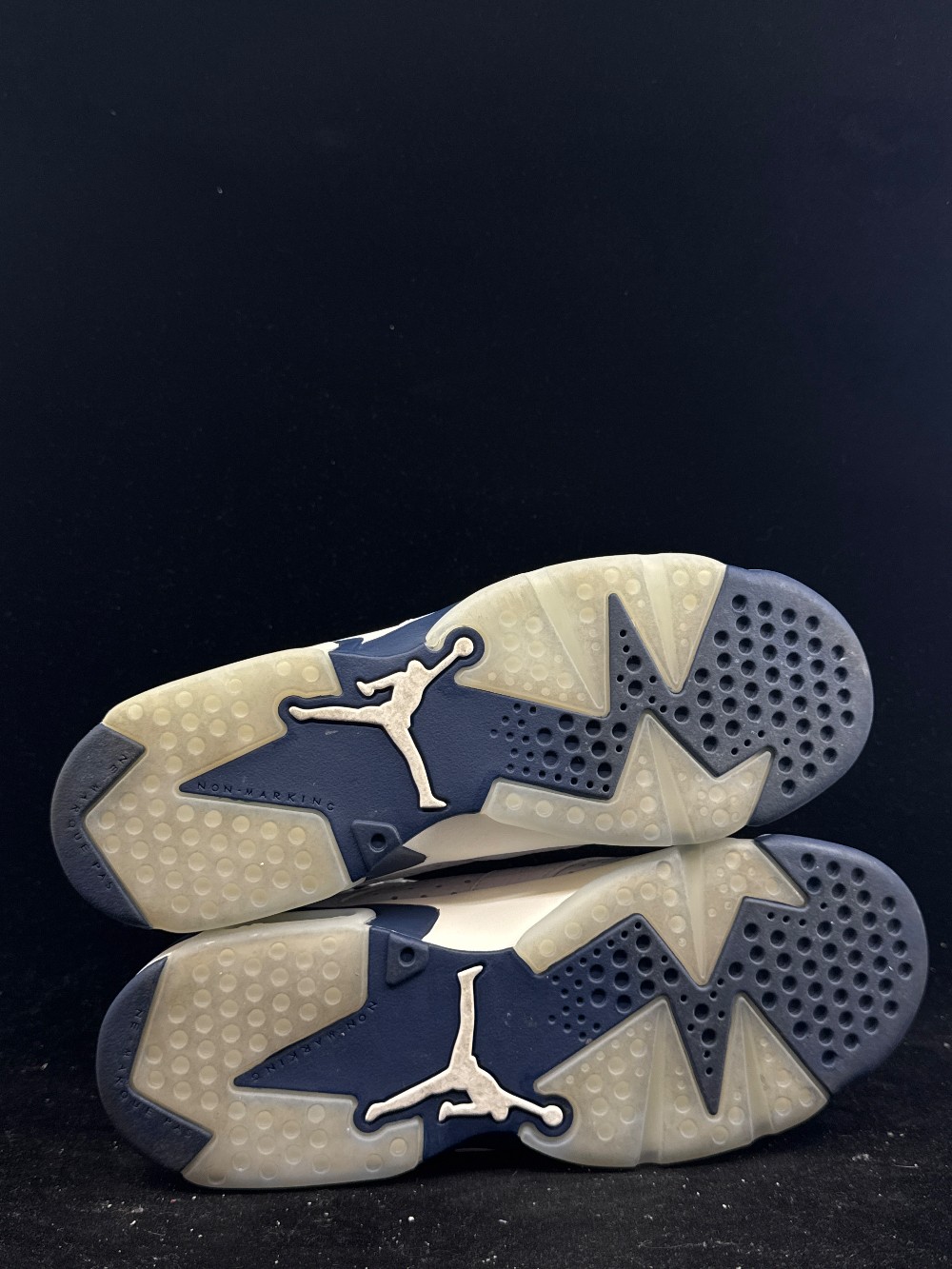 *USED* AJ 6 (GS) - MIDNIGHT NAVY