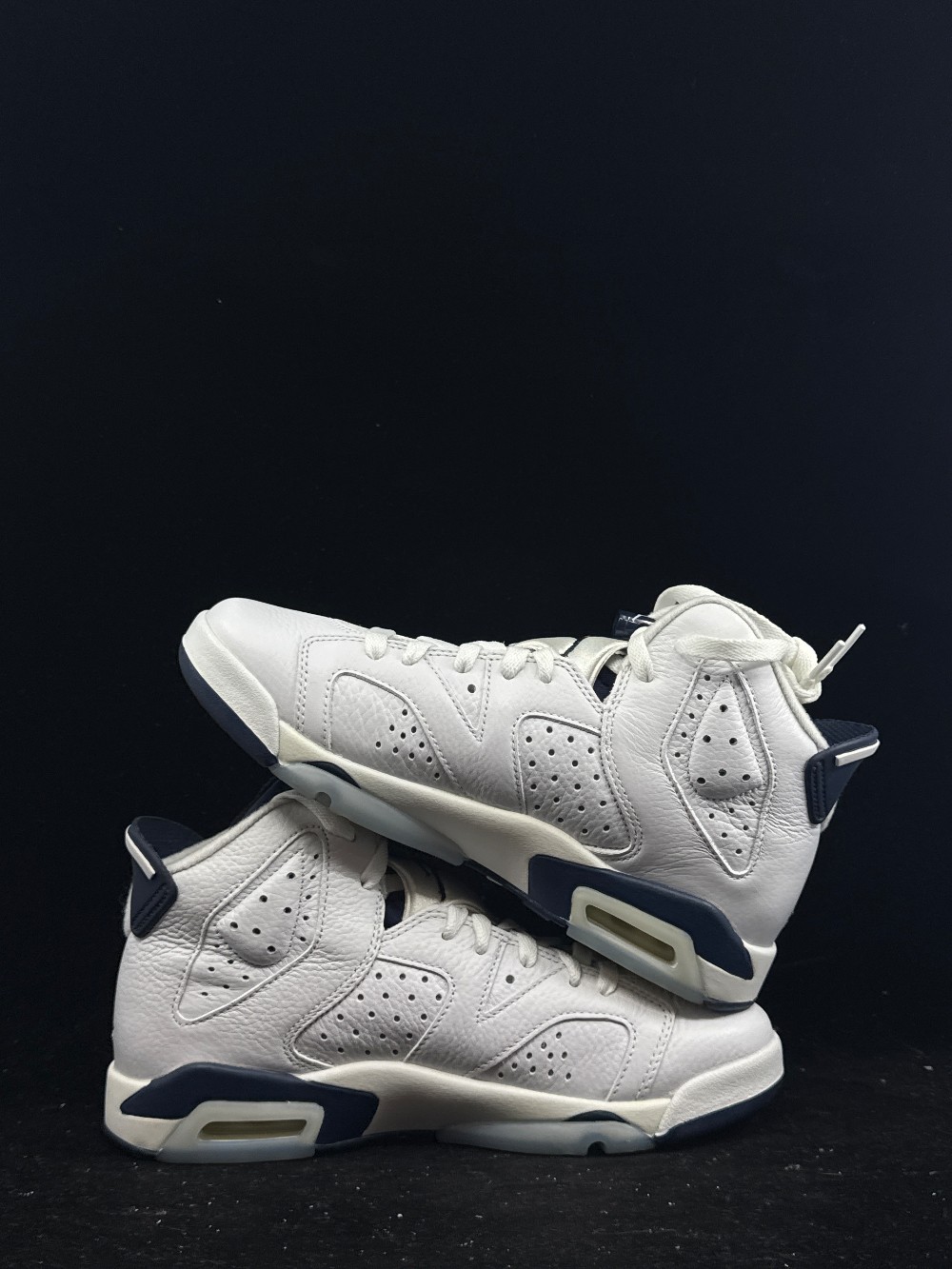 *USED* AJ 6 (GS) - MIDNIGHT NAVY