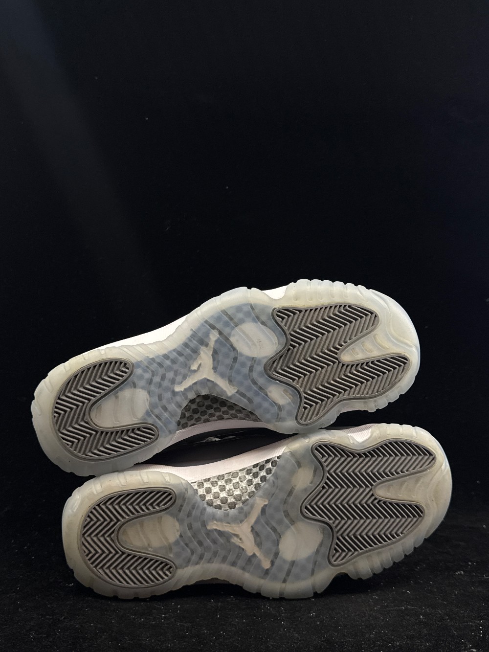 *USED* AJ 11 - COOL GREY (2021)