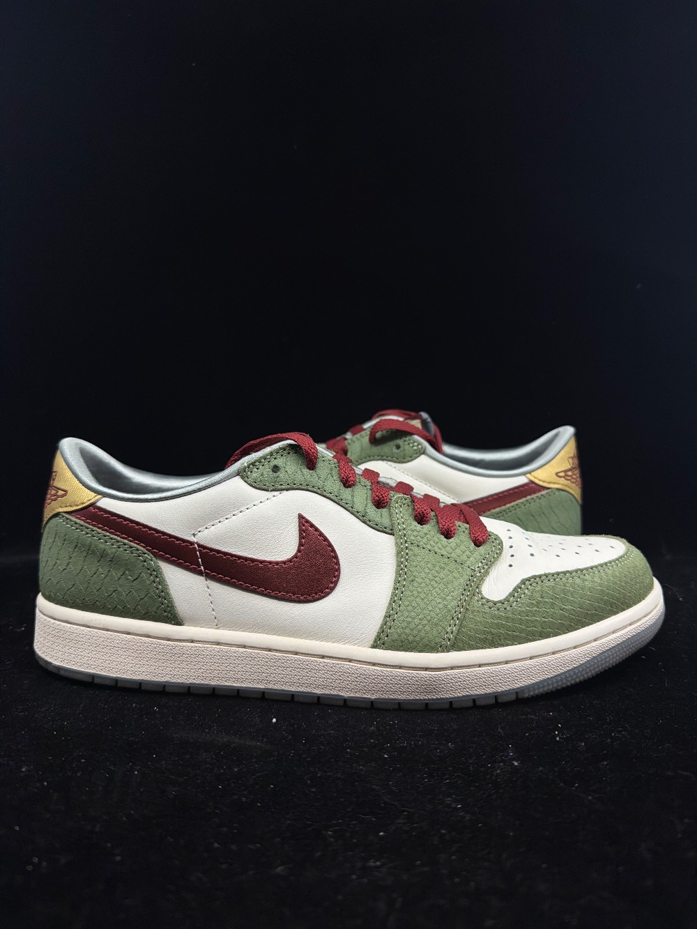 *USED* AJ 1 LOW OG - YEAR OF THE DRAGON (2024)