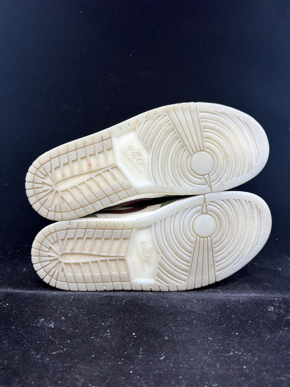 *USED* AJ 1 LOW OG - YEAR OF THE DRAGON (2024)