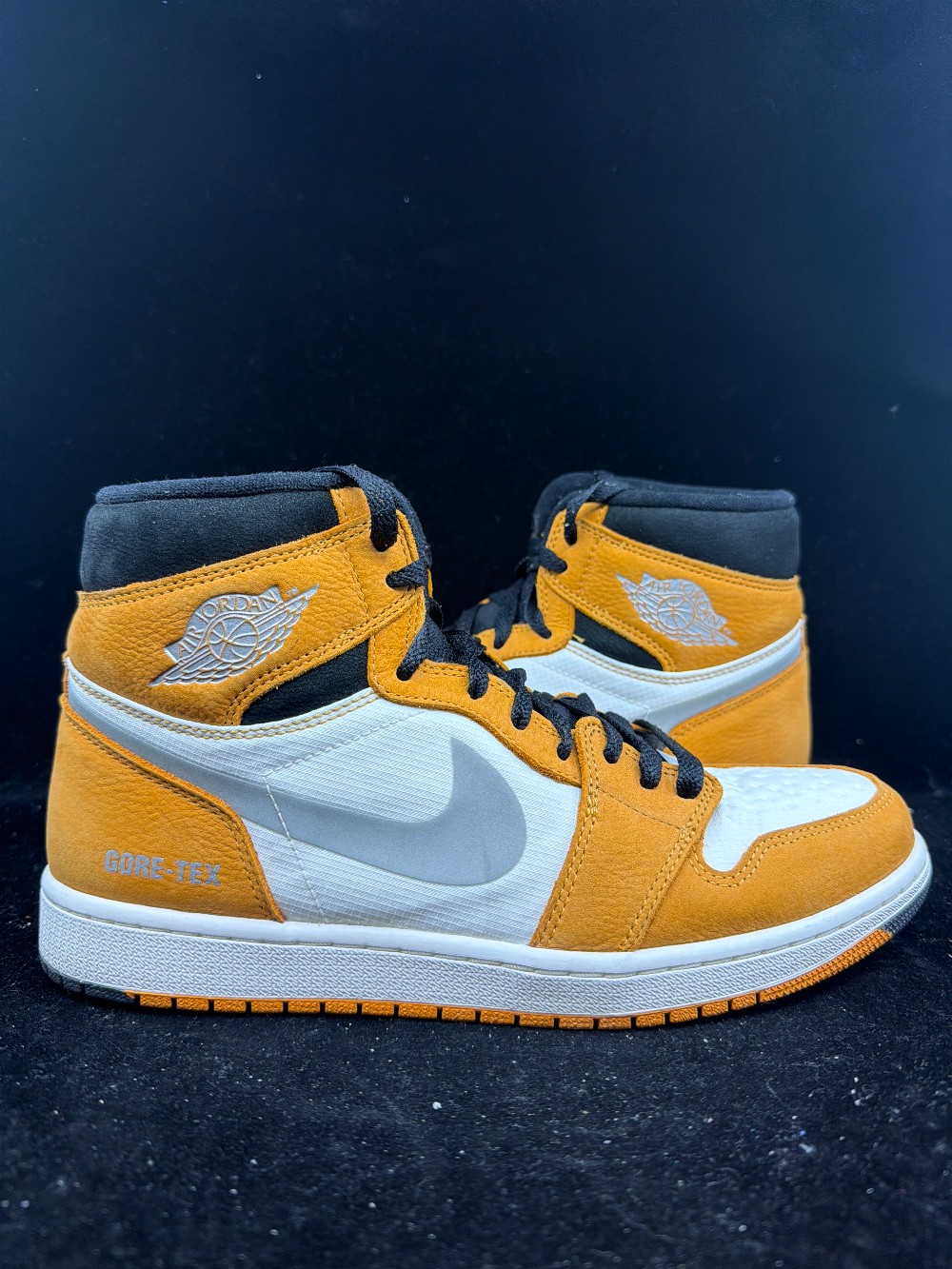 *USED* AJ 1 ELEMENT - GORE-TEX LIGHT CURRY