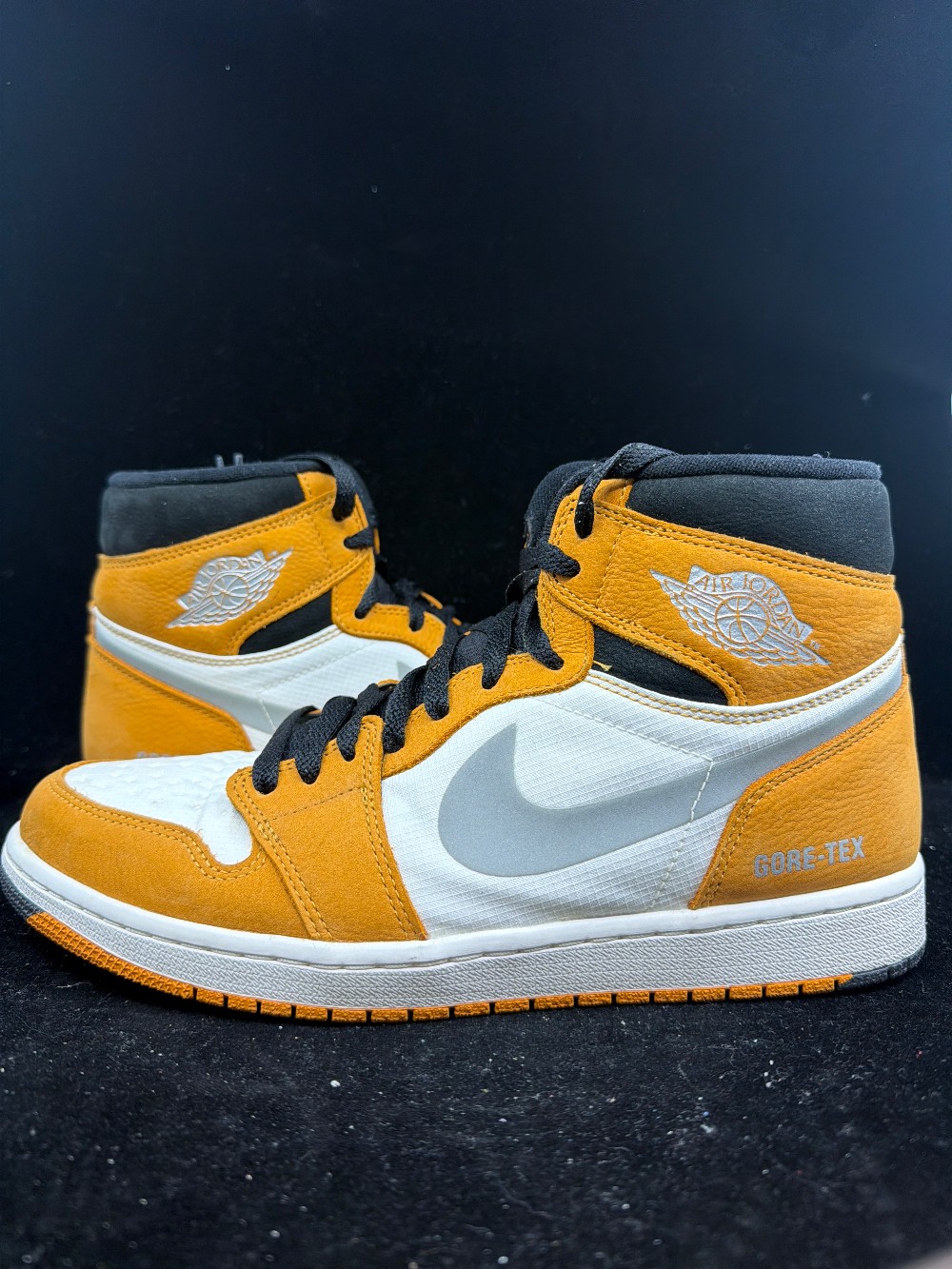 *USED* AJ 1 ELEMENT - GORE-TEX LIGHT CURRY