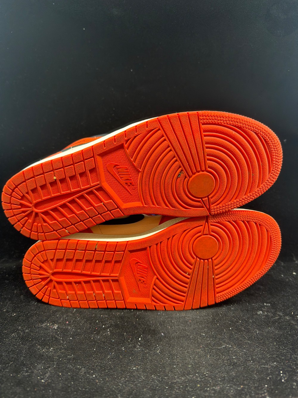 *USED* AJ 1 MID - TEAM ORANGE BLACK