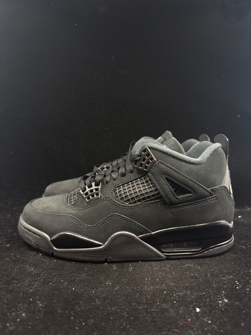 AJ 4 - BLACK CAT (2025)