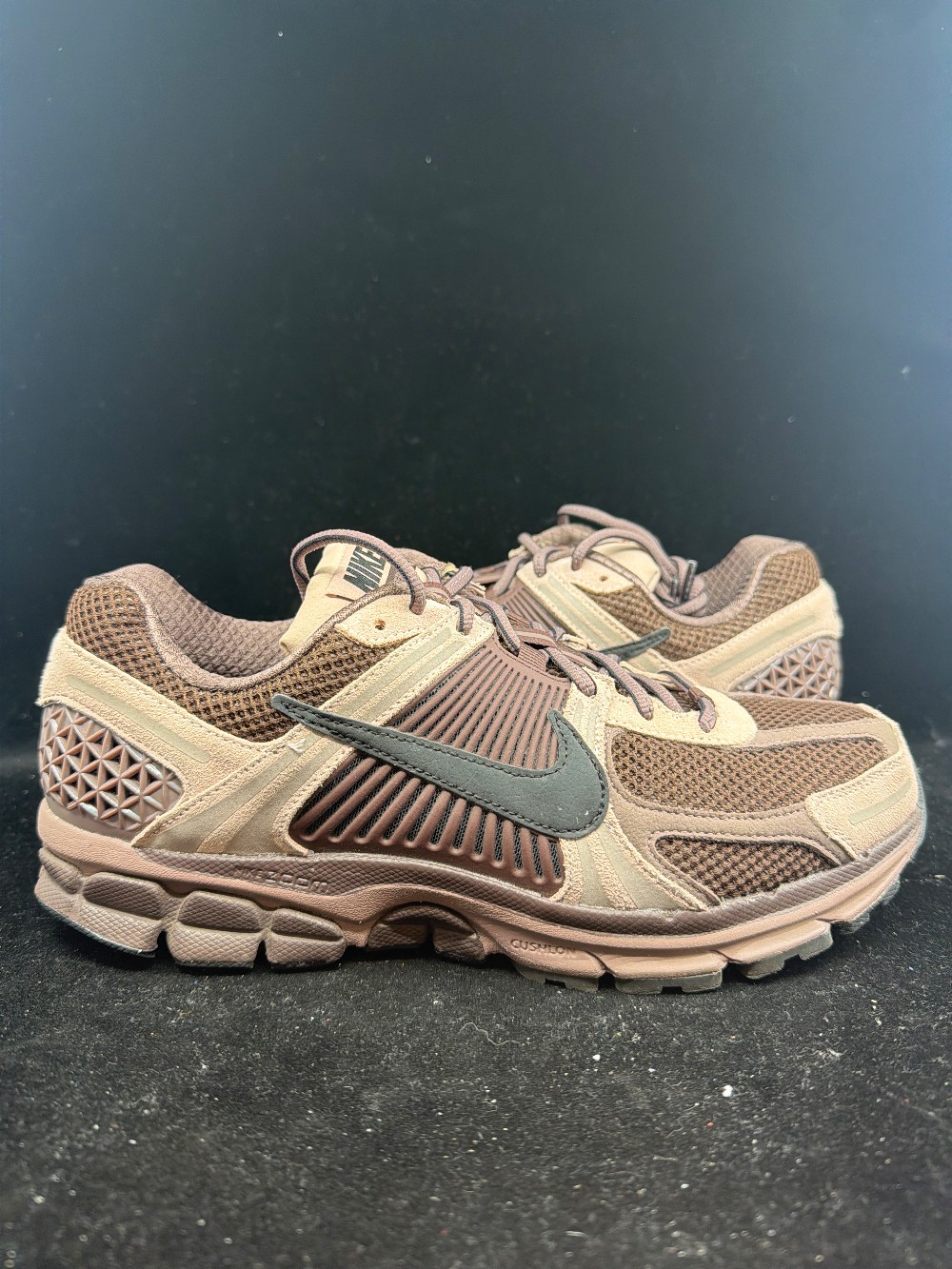 *USED* NIKE VOMERO 5 (W) - PLUM ECLIPSE