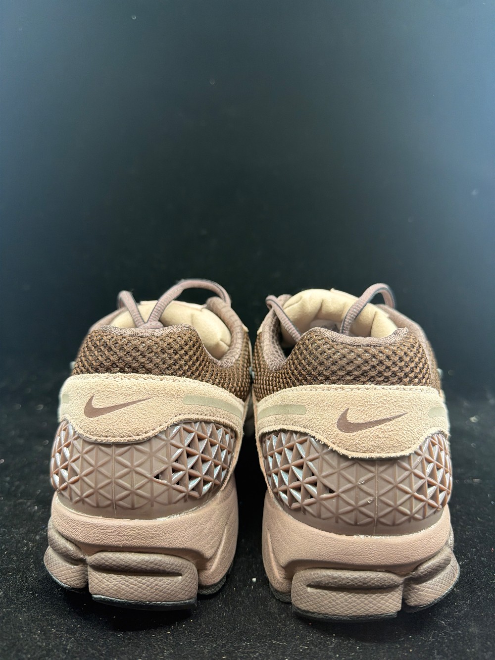 *USED* NIKE VOMERO 5 (W) - PLUM ECLIPSE