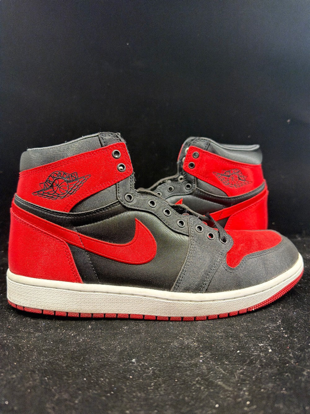 *USED* AJ 1 (W) - SATIN BRED